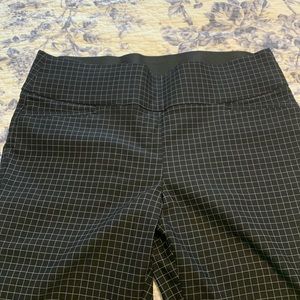 Nine West Black/White Gingham Bootcut Pull-On Pants - Size XL